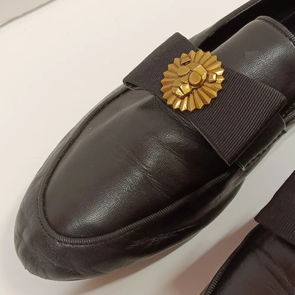 Michael Kors Rory Lion Head  Genuine Leather Loafer Black w Gold Size 7.5M